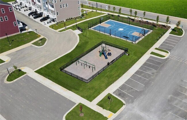 Foto del edificio - 516 Rivanna Hl Rd