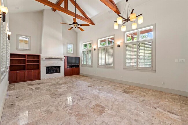 Building Photo - 3810 Ridgelea Dr