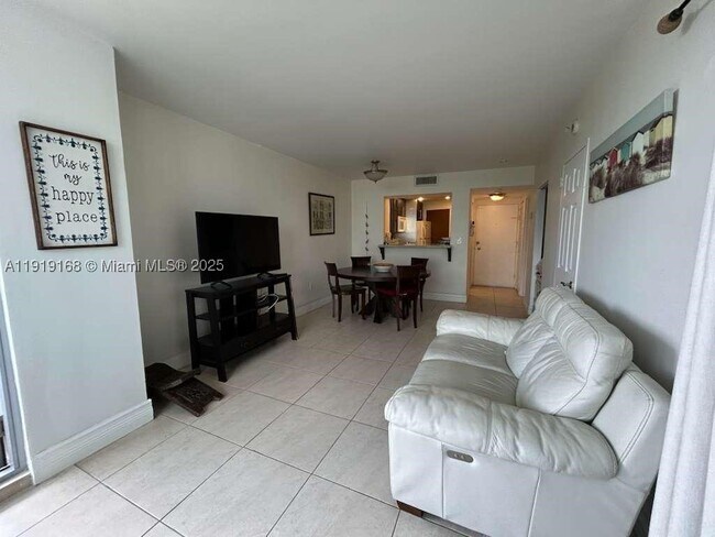 Foto del edificio - 2899 Collins Ave