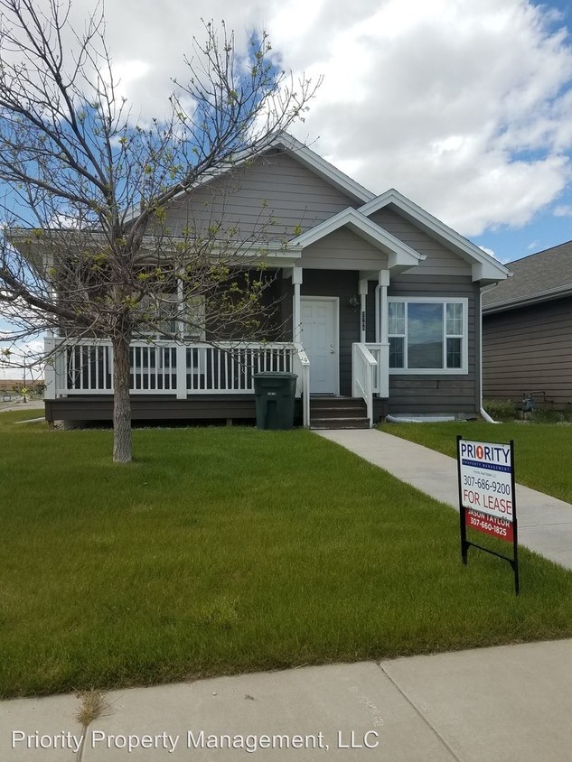 3 br, 2 bath House 3706 N College Park House Rental in Gillette, WY