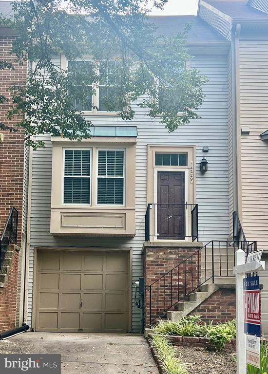 Foto principal - 14229 Angelton Terrace