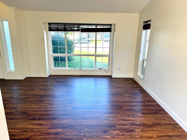 Foto del edificio - Modern Comfort Meets Smart Living in Maple Valley