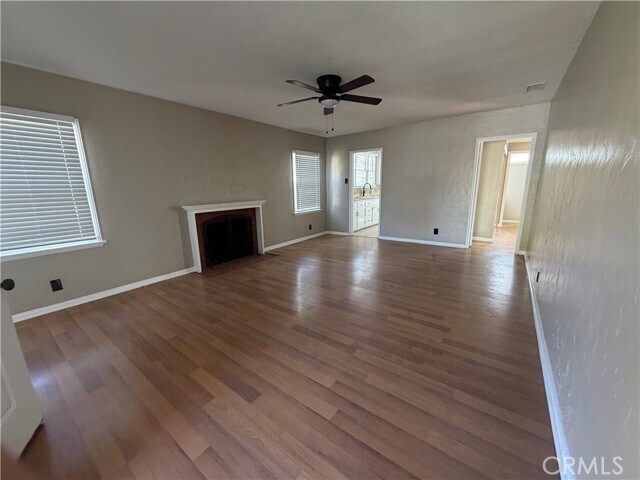 Foto del edificio - 558 N Vermont Ave