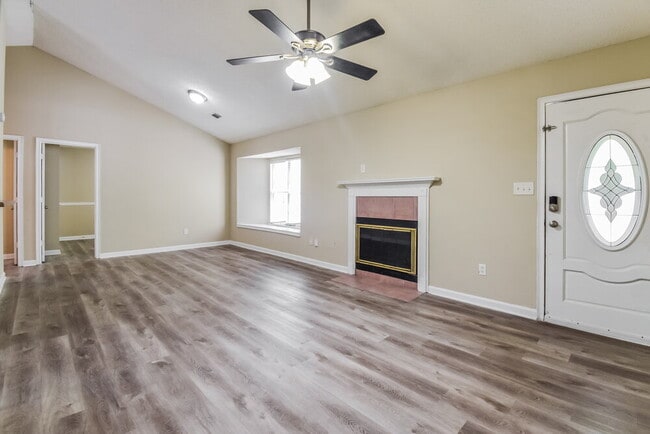 Building Photo - 1466 Fall Creek Trce