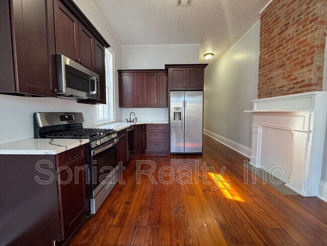 Foto del edificio - 3118 Urquhart St