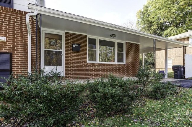 Building Photo - 110 Shasta Ct