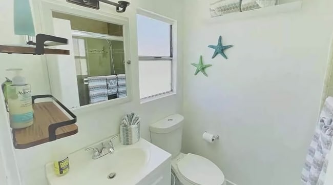 Foto del edificio - 3981 Ingraham St