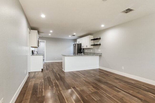 Foto del edificio - 3862 W Tamarisk St