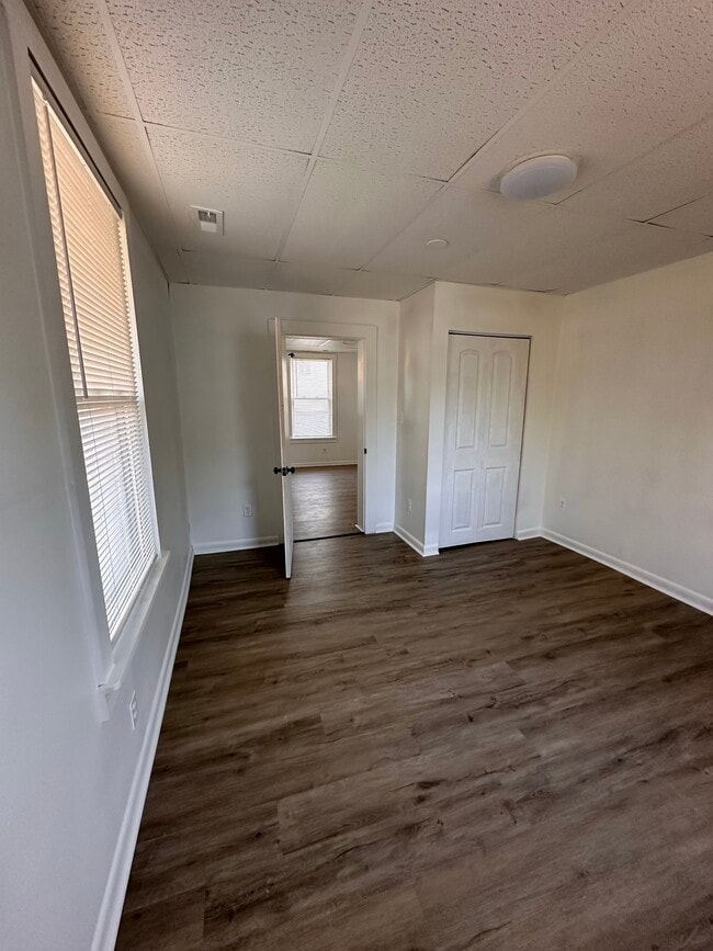Bedroom - 3319 Campbell Avenue