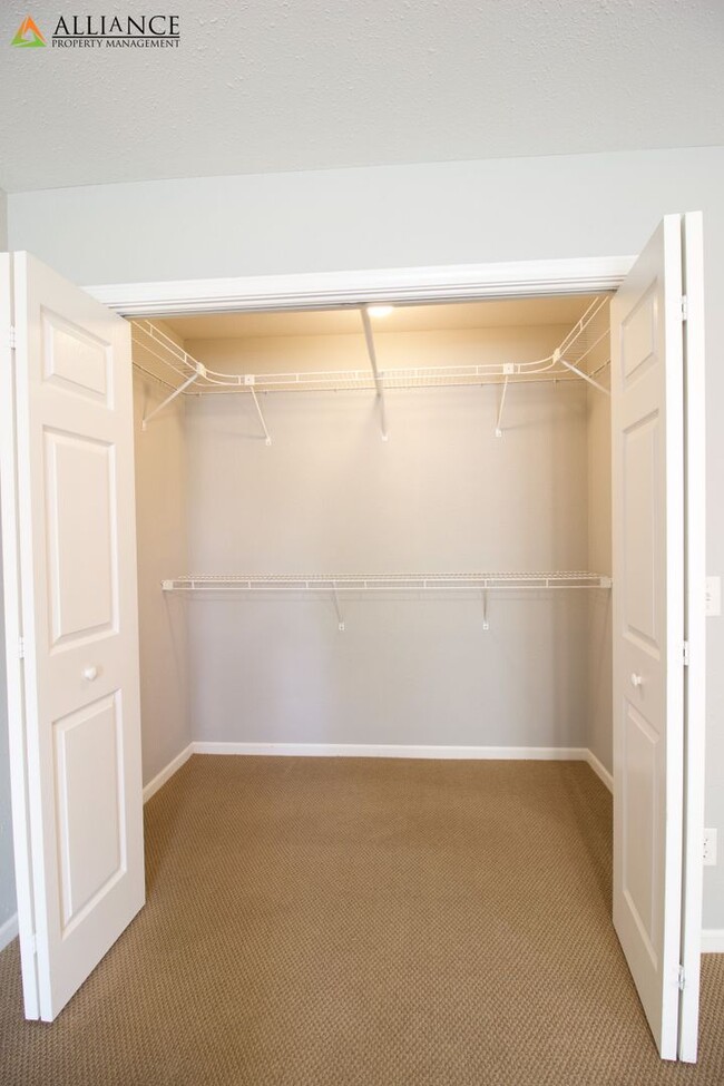 Foto del edificio - Beautiful 4 Bedroom - 2 Bath Home Close to Flint Hills Christian School!