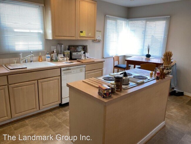 Building Photo - 3 br, 2 bath House - 608 N 49th St