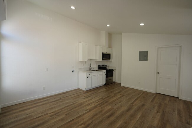 Foto del edificio - 26074 Bay Ave