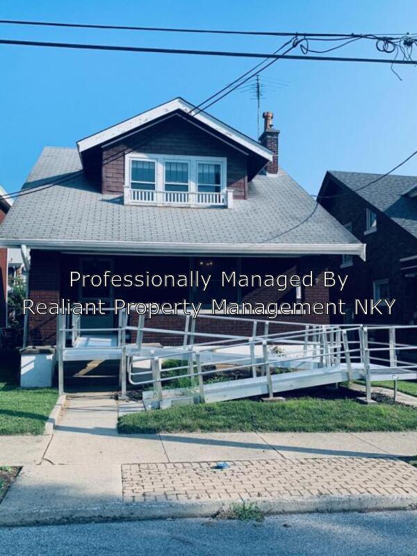 Primary Photo - 12 E 25th St