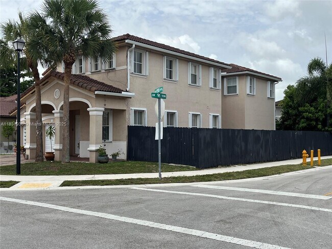 Foto del edificio - 9140 SW 153rd Ave
