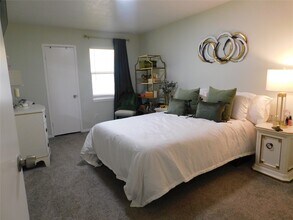 Building Photo - 3131 Cummins St