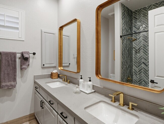 Building Photo - 3823 E Morning Dove Trail
