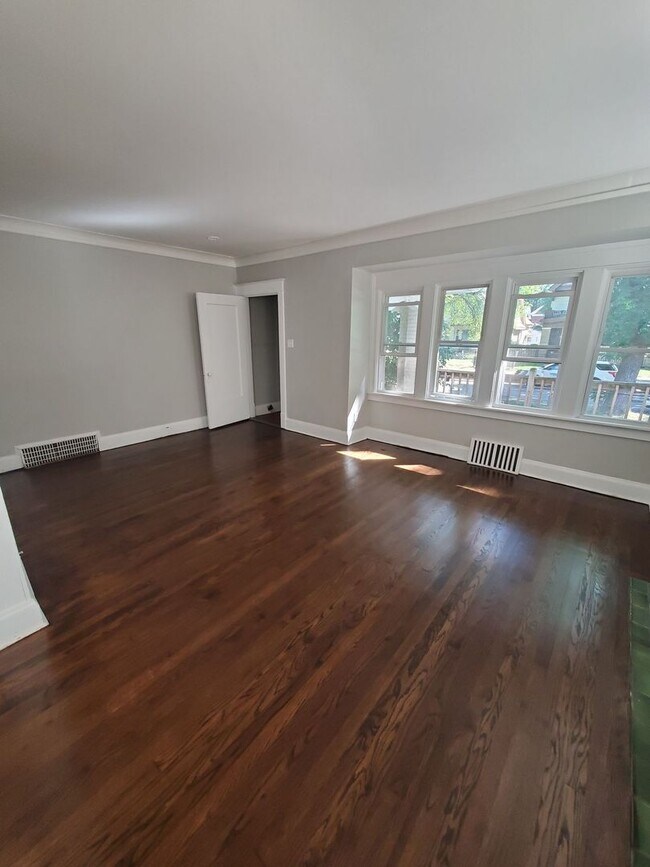 Foto del edificio - 2635-2637 N 48th St. (Duplex)