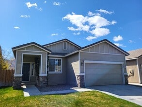Building Photo - 377 Royal Troon Dr