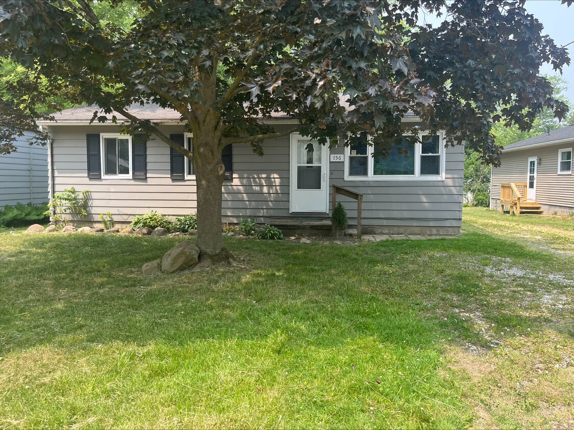 156 N Avon Ave, Wadsworth, OH 44281 House Rental in Wadsworth, OH