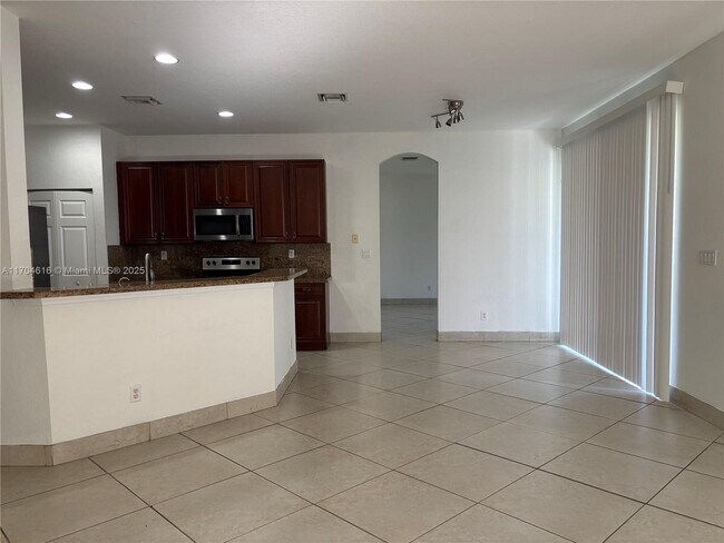Foto del edificio - 3946 W Whitewater Ave