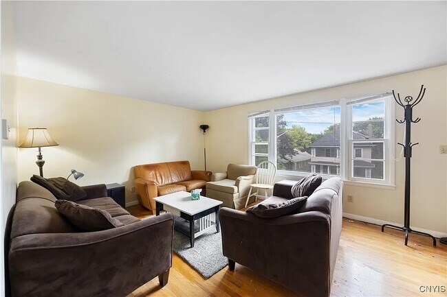 Foto del edificio - Ackerman Ave