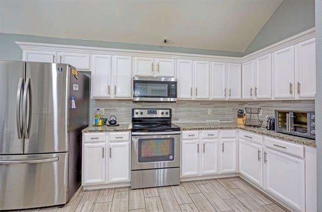 Foto del edificio - 8423 Creekbluff Dr