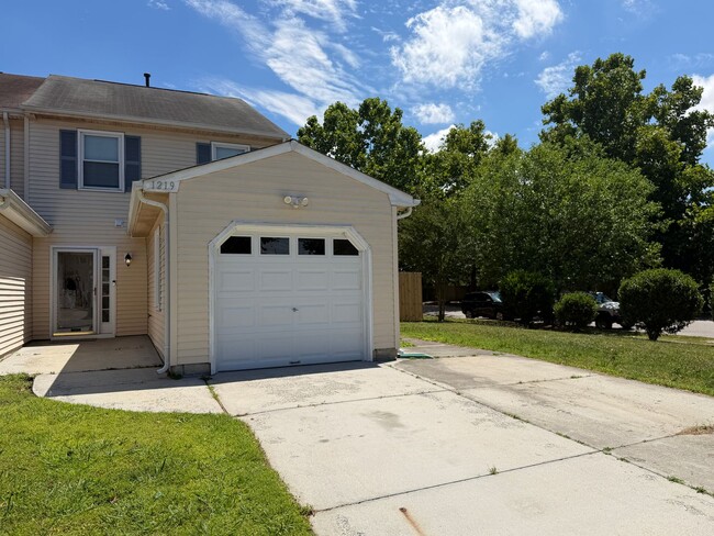 Photo - Rosemont Forrest-Three Bedroom End Unit Townhome