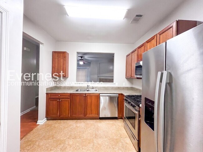 Foto del edificio - 585 McWilliams Rd SE