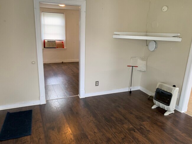 Building Photo - 922 Morton Ln
