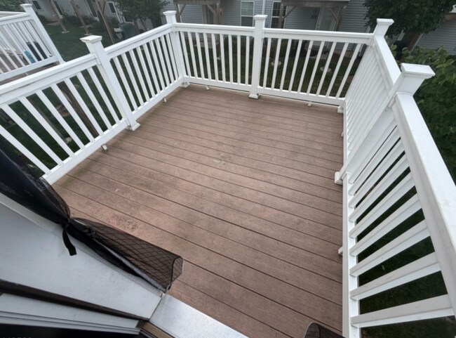 Foto del edificio - 504 Keenland Ct