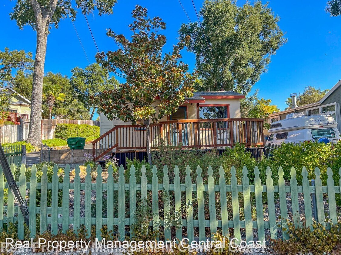 Primary Photo - 1 br, 1 bath House - 5585 Tunitas, Unit A