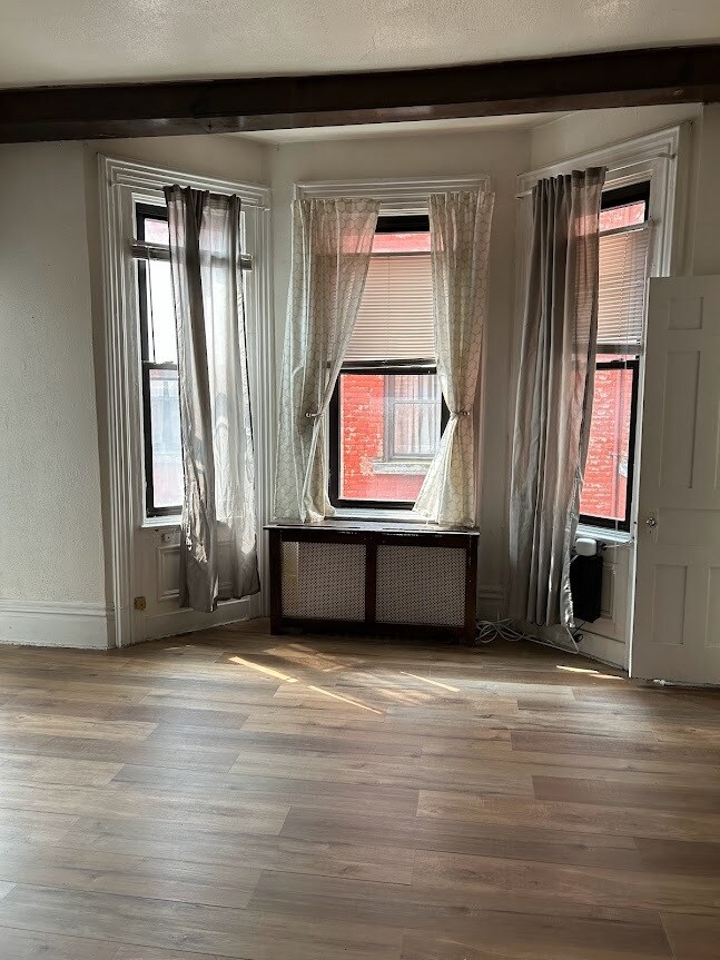 Foto del edificio - 816 Cedar Ave
