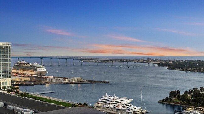 Building Photo - 200 W Harbor Dr