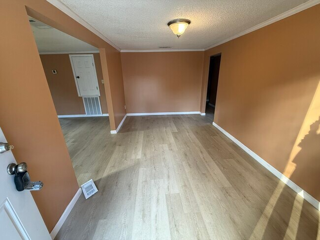 Foto del edificio - 4831 Saphire Ave