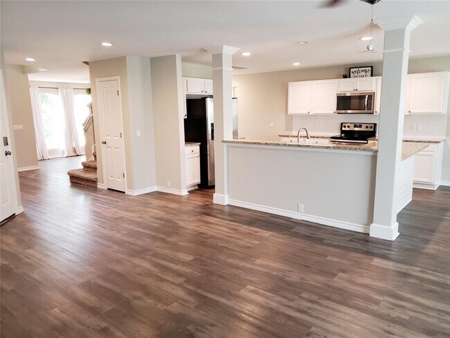 Building Photo - 116 Killdeer