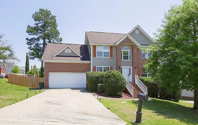 Foto del edificio - 304 Shamley Green Dr