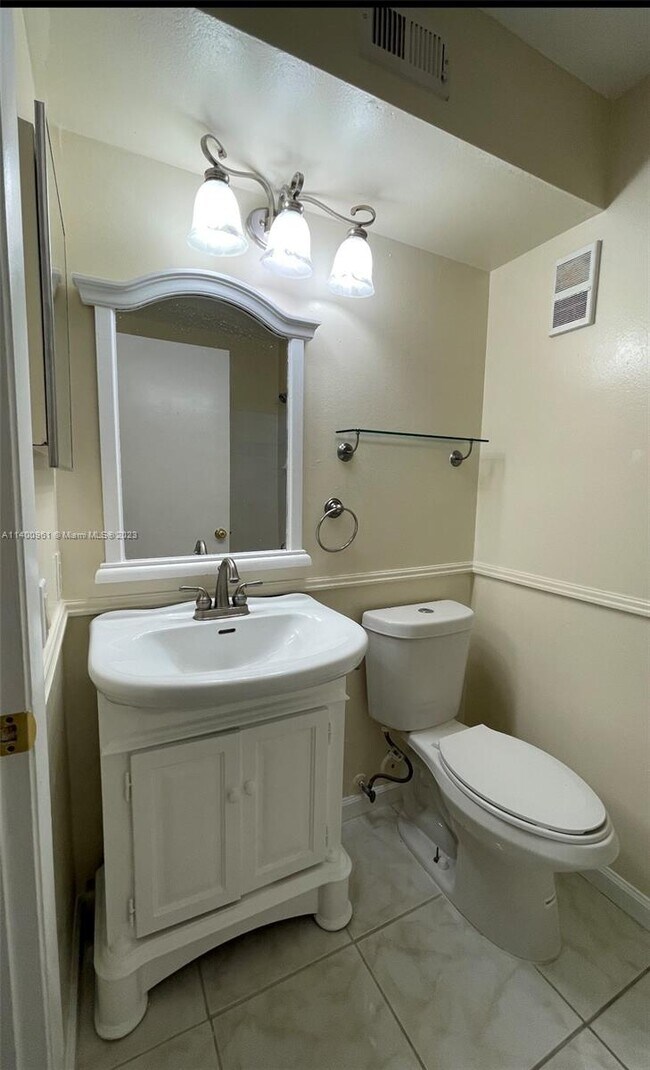 Foto del edificio - 356 SW 83rd Way