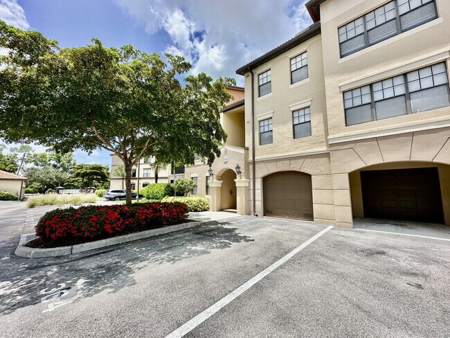 Building Photo - 12935 Violino Ln