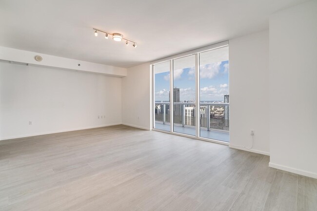 Building Photo - 50 Biscayne Blvd