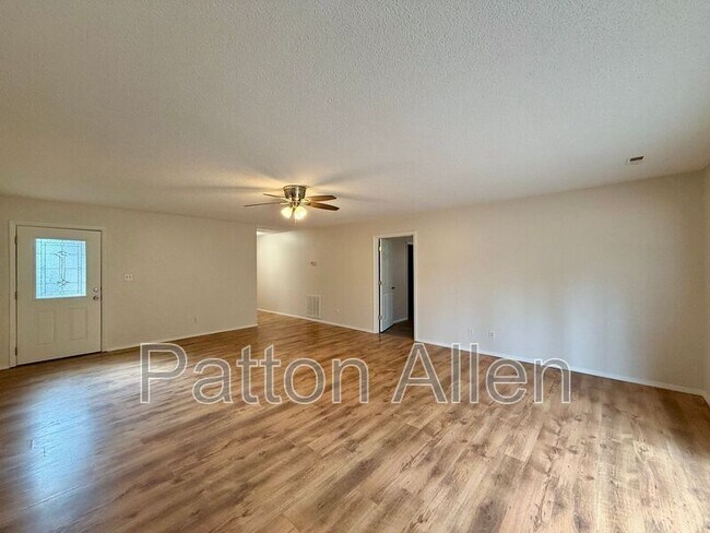 Building Photo - 131 Upper Grassy Branch Rd