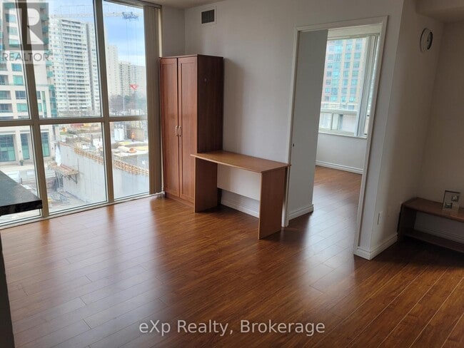 Building Photo - 265 Enfield Pl