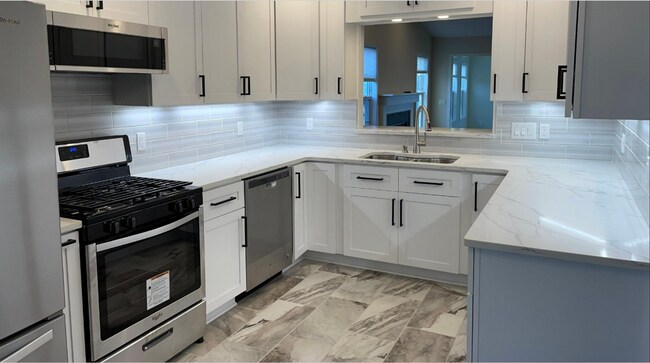 Building Photo - Home For Rent in Seaspray Landing!