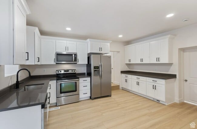 Foto del edificio - 2085 N 900 W