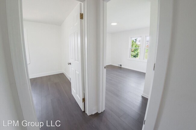 Foto del edificio - 4 br, 1 bath House - 1630 N Irving