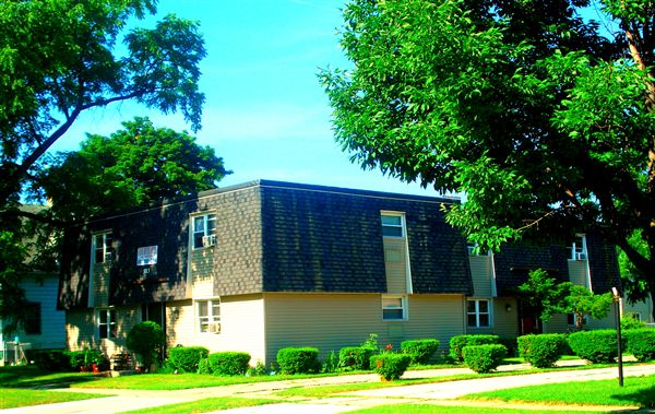 Building Photo - 502 N River Ave