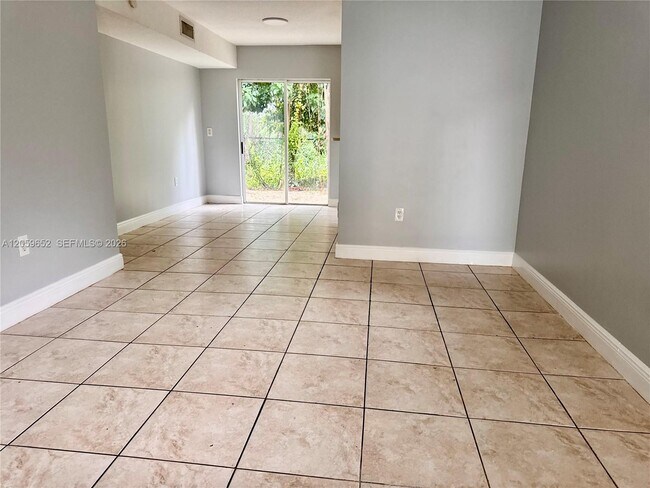 Foto del edificio - 1250 SE 31st Ct