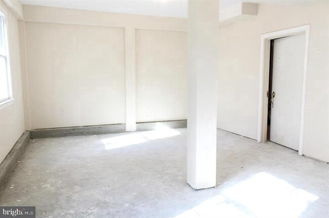 Building Photo - 22425 Point Lookout Rd