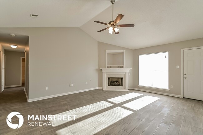 Building Photo - 9040 Triple Crown Loop W