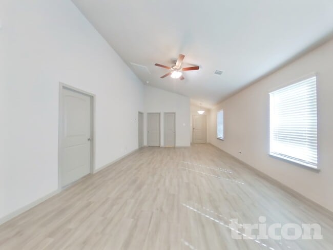 Foto del edificio - 9845 Gln Brk Ln