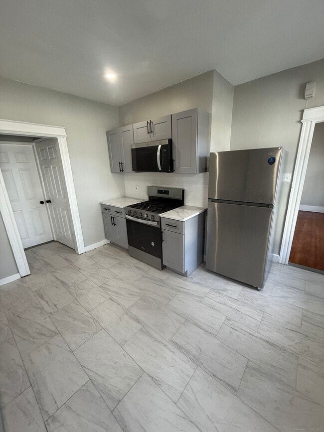 Building Photo - 426 Benham Ave